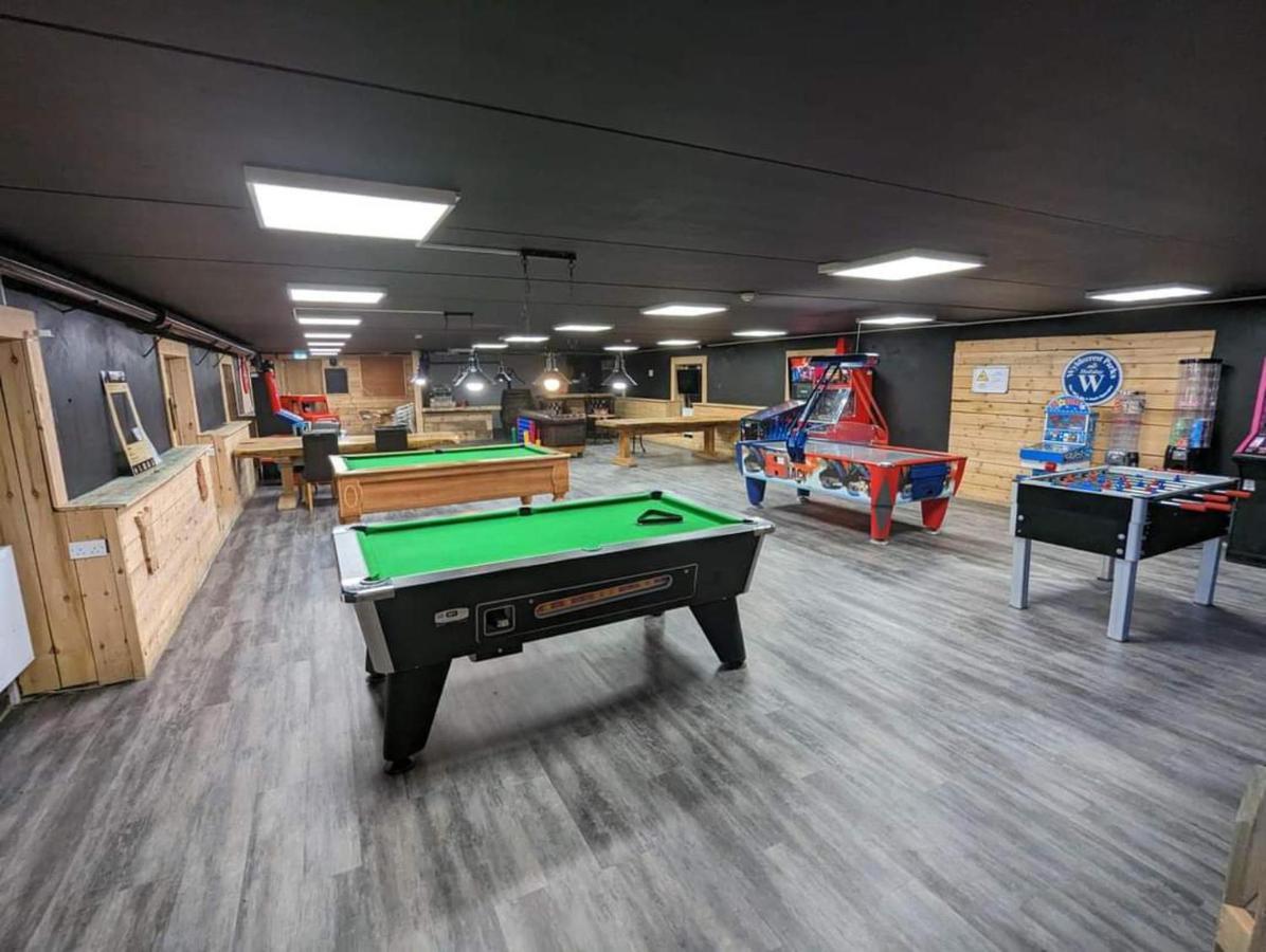 Apple Tree Lodge Hot Tub 3 Bedroom 2 Bars Морпет Экстерьер фото